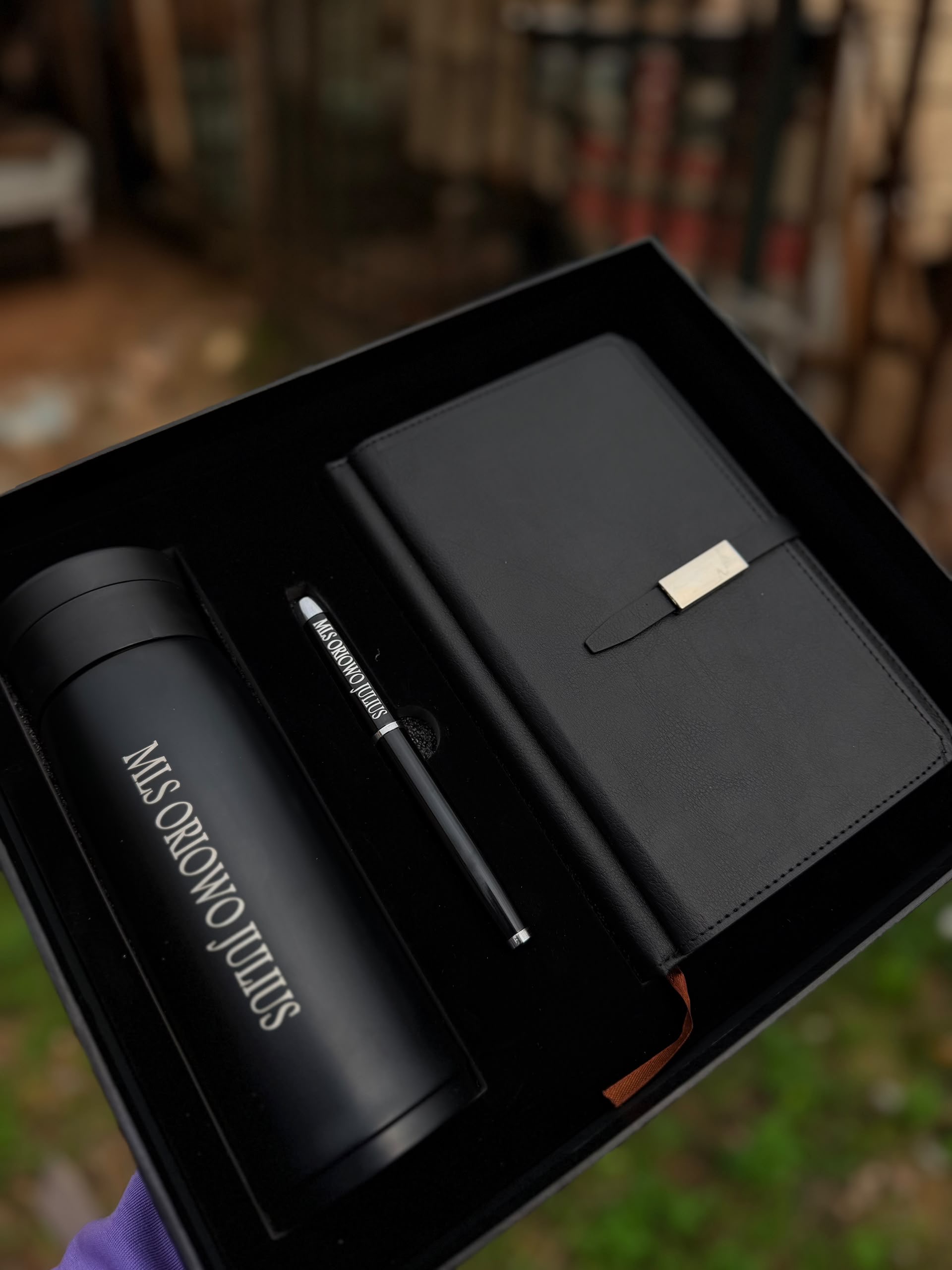 Engraved Black Royalty Set 