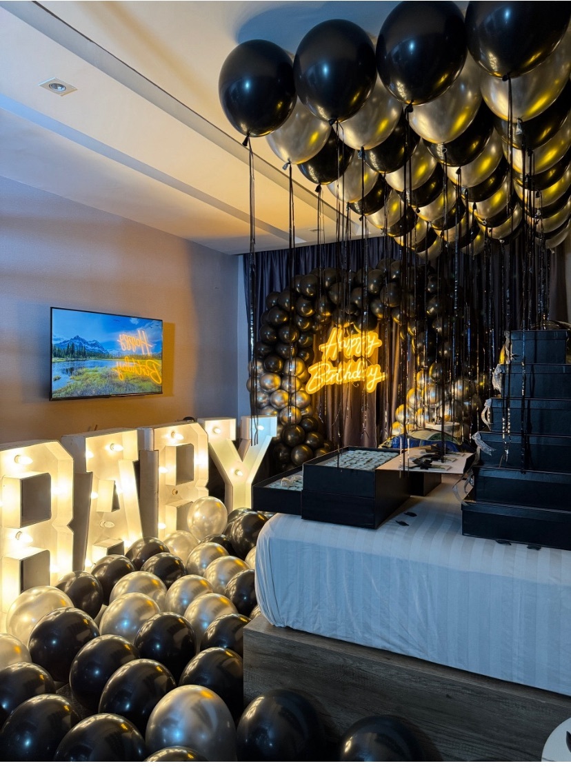 Hearts and Halo Room Decor